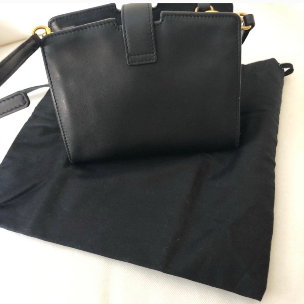 Women’s Yves Saint Laurent Handbag - Picture 4 of 8